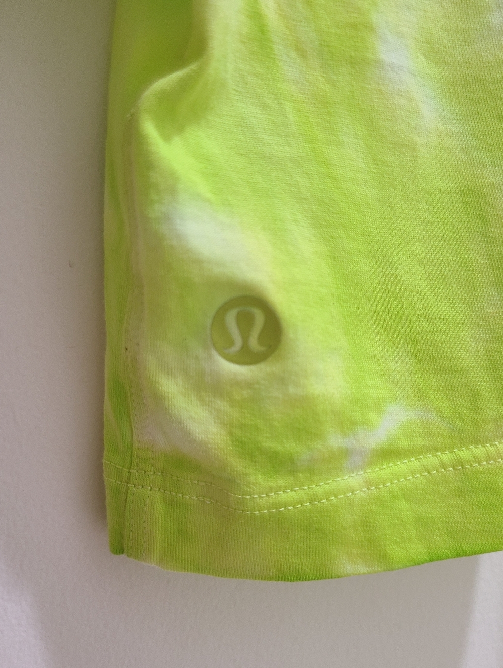 Lululemon All Yours Cropped Cotton T-Shirt Marmoleado Tie Dye Eccentric Lime 10 - Picture 6 of 8